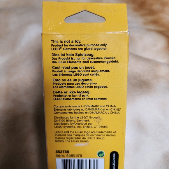 LEGO Retired Red Rose, Pre-Assembled - Picture 3 of 5